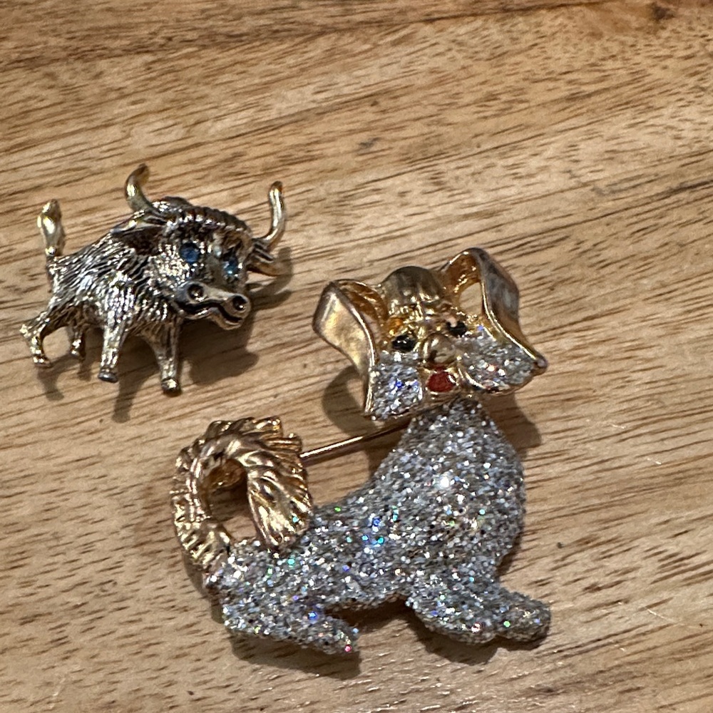 Sparkling Animal Brooch Set